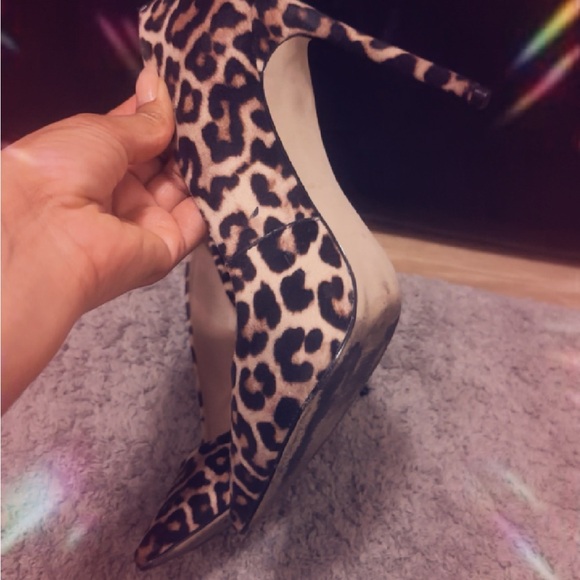 Leopard Print High Heel Pumps, Size 8.5M - Picture 4 of 6